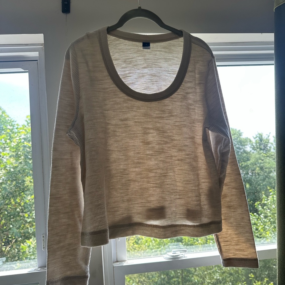Old Navy Cream Long Sleeve Knit Top- L